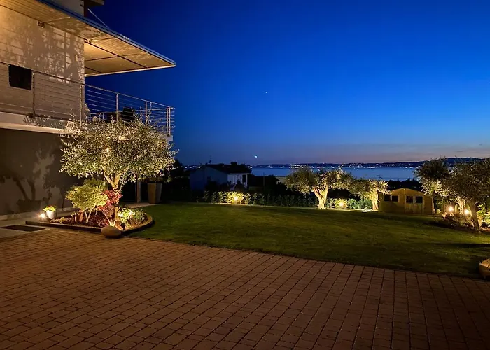 Lhv Garda - Private Pool And Вилла *