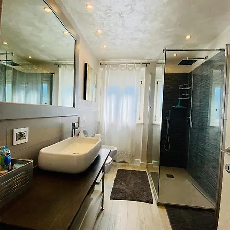 Lhv Garda - Private Pool And